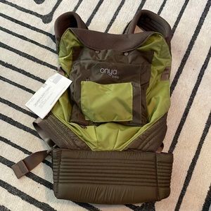 NWT Onya Baby The Outback Carrier